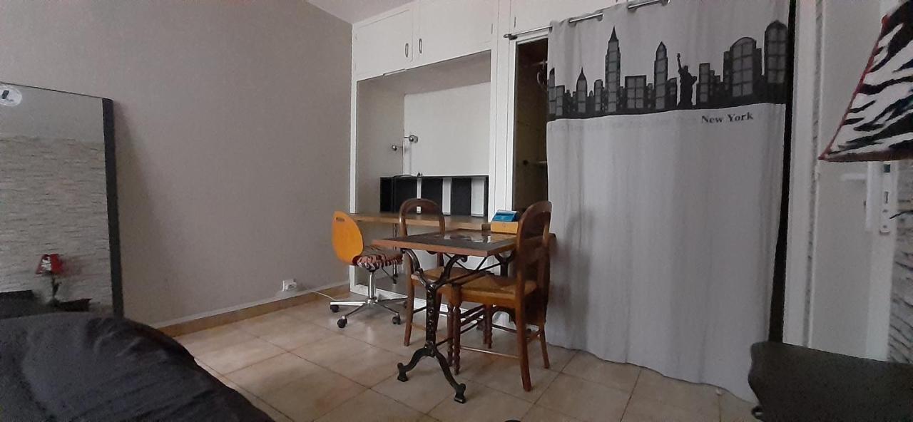 Chambre Double Greg En Colocation モンペリエ エクステリア 写真